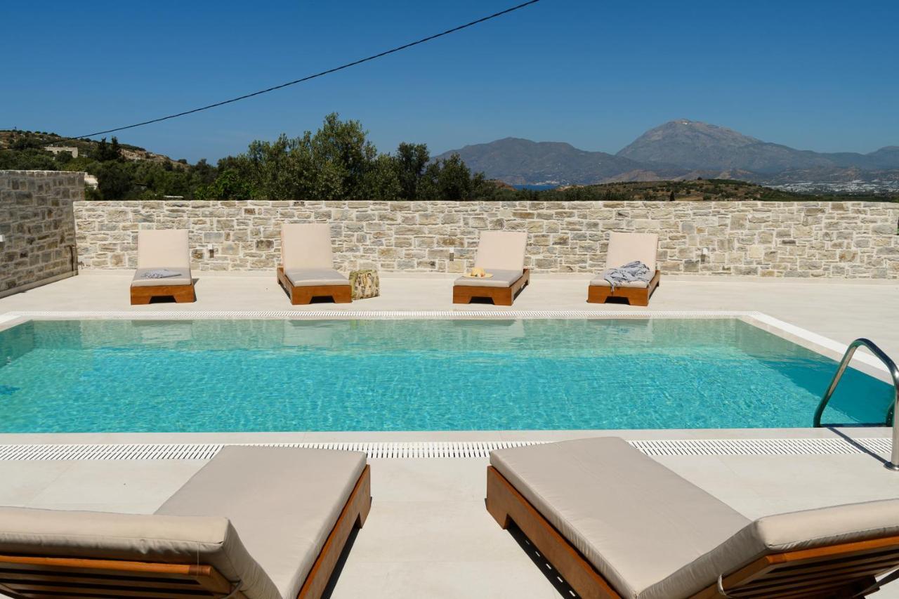 Diamond Dream Villa Kamilari Bagian luar foto