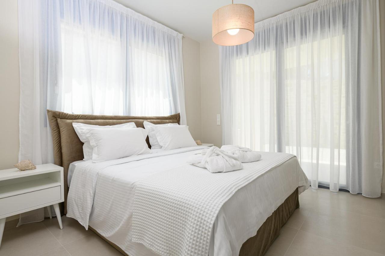 Diamond Dream Villa Kamilari Bagian luar foto