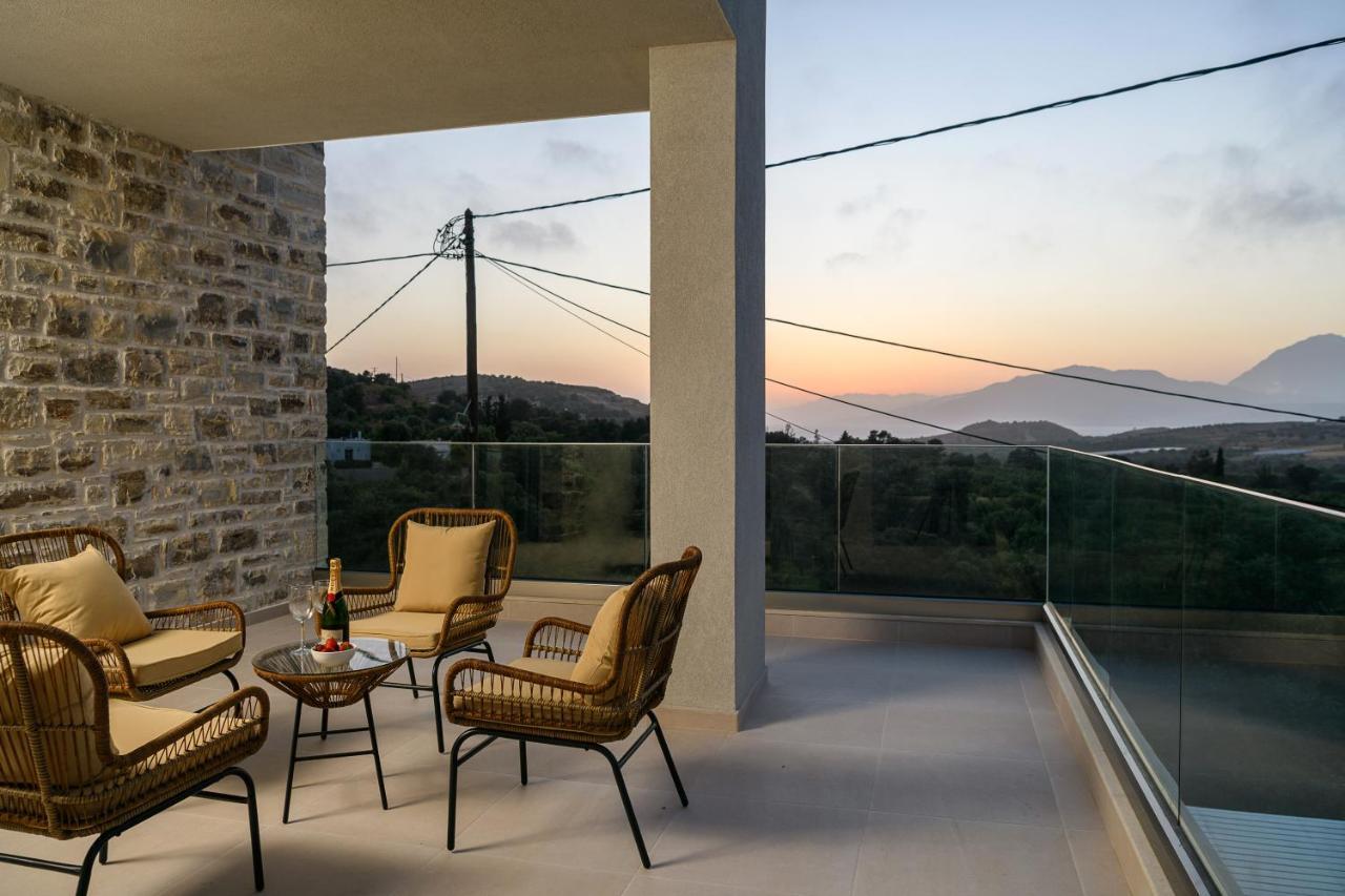 Diamond Dream Villa Kamilari Bagian luar foto