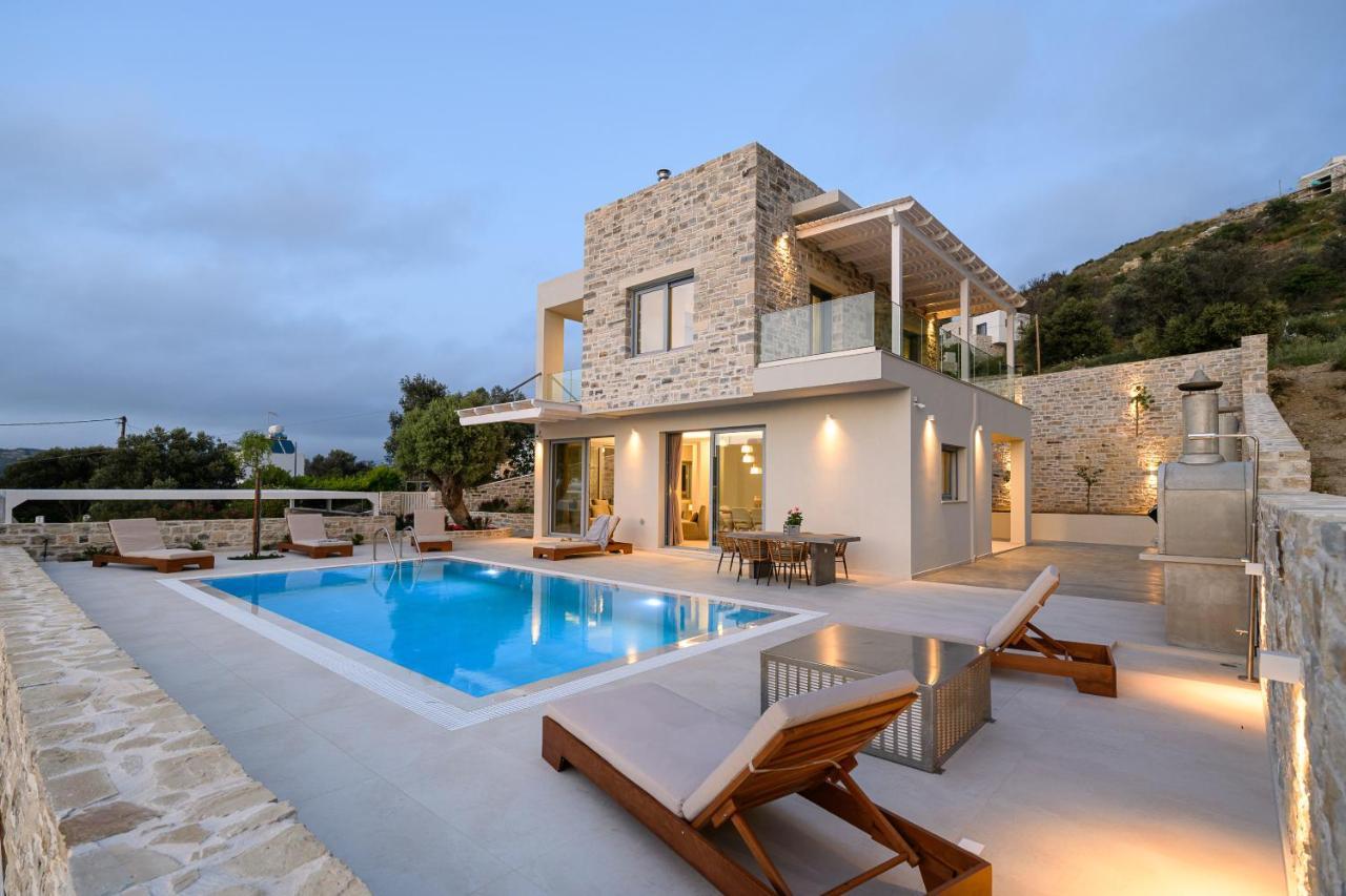 Diamond Dream Villa Kamilari Bagian luar foto