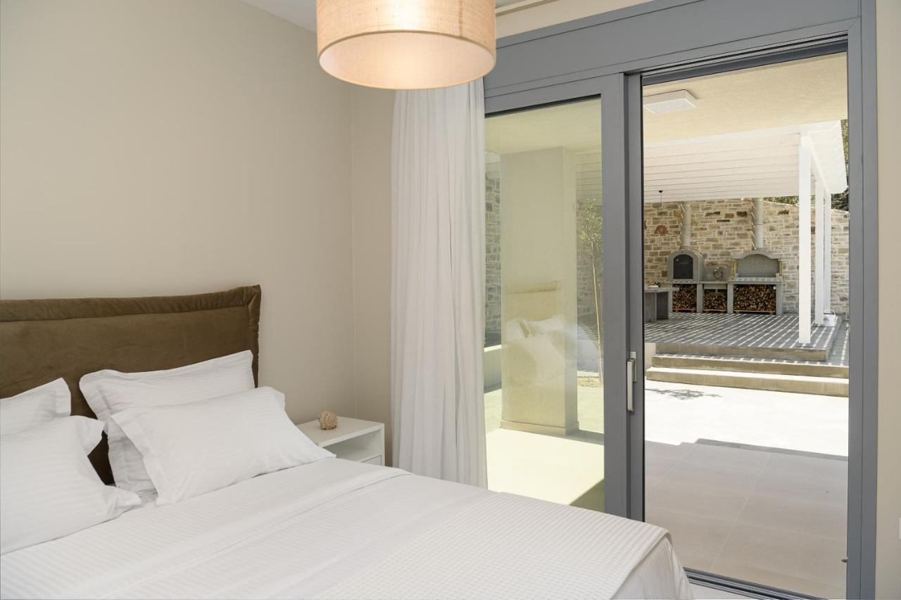 Diamond Dream Villa Kamilari Bagian luar foto