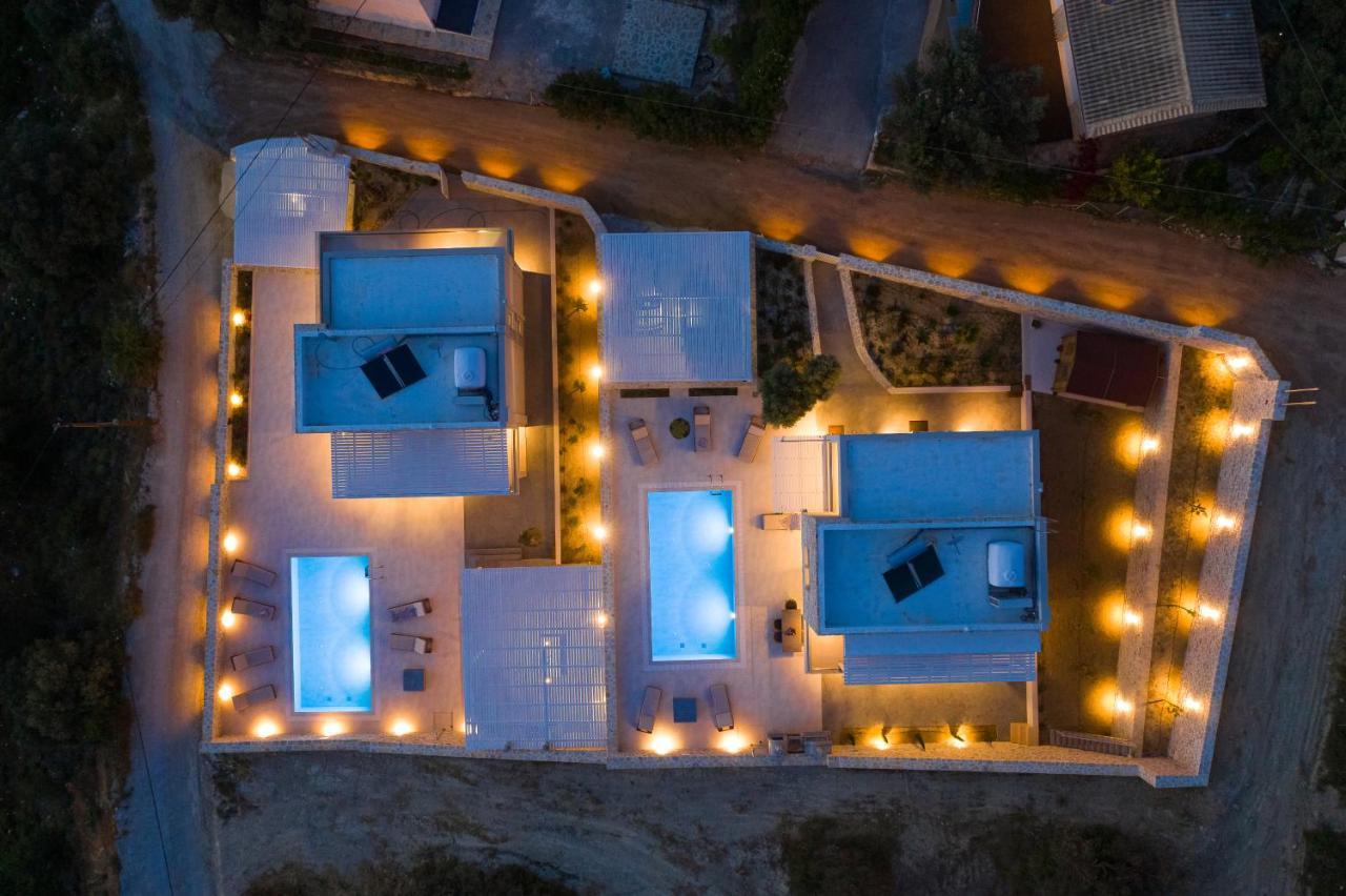 Diamond Dream Villa Kamilari Bagian luar foto